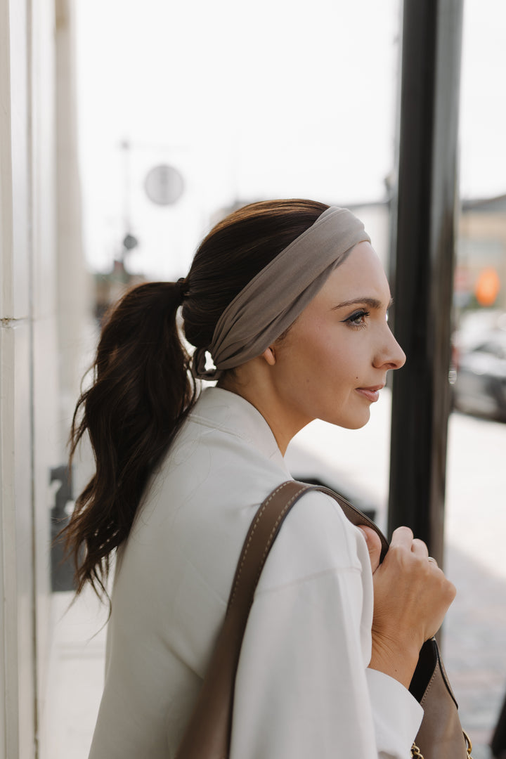 “Bonnie” Everyday Headband Wig 22” (choose your size)