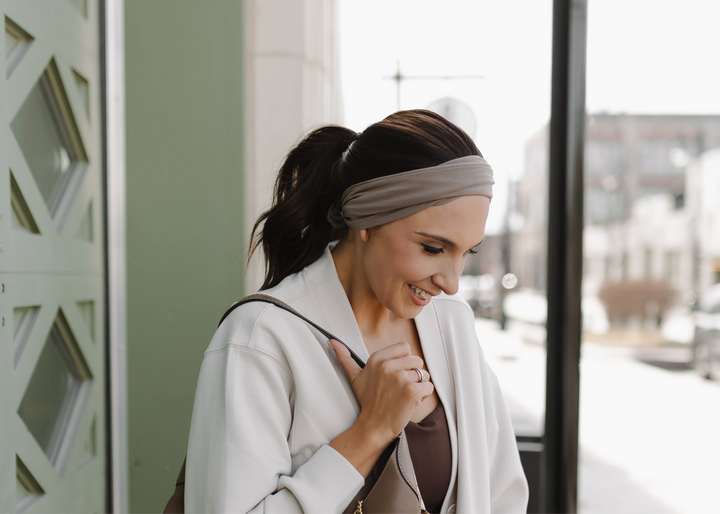 “Bonnie” Everyday Headband Wig 22” (choose your size)