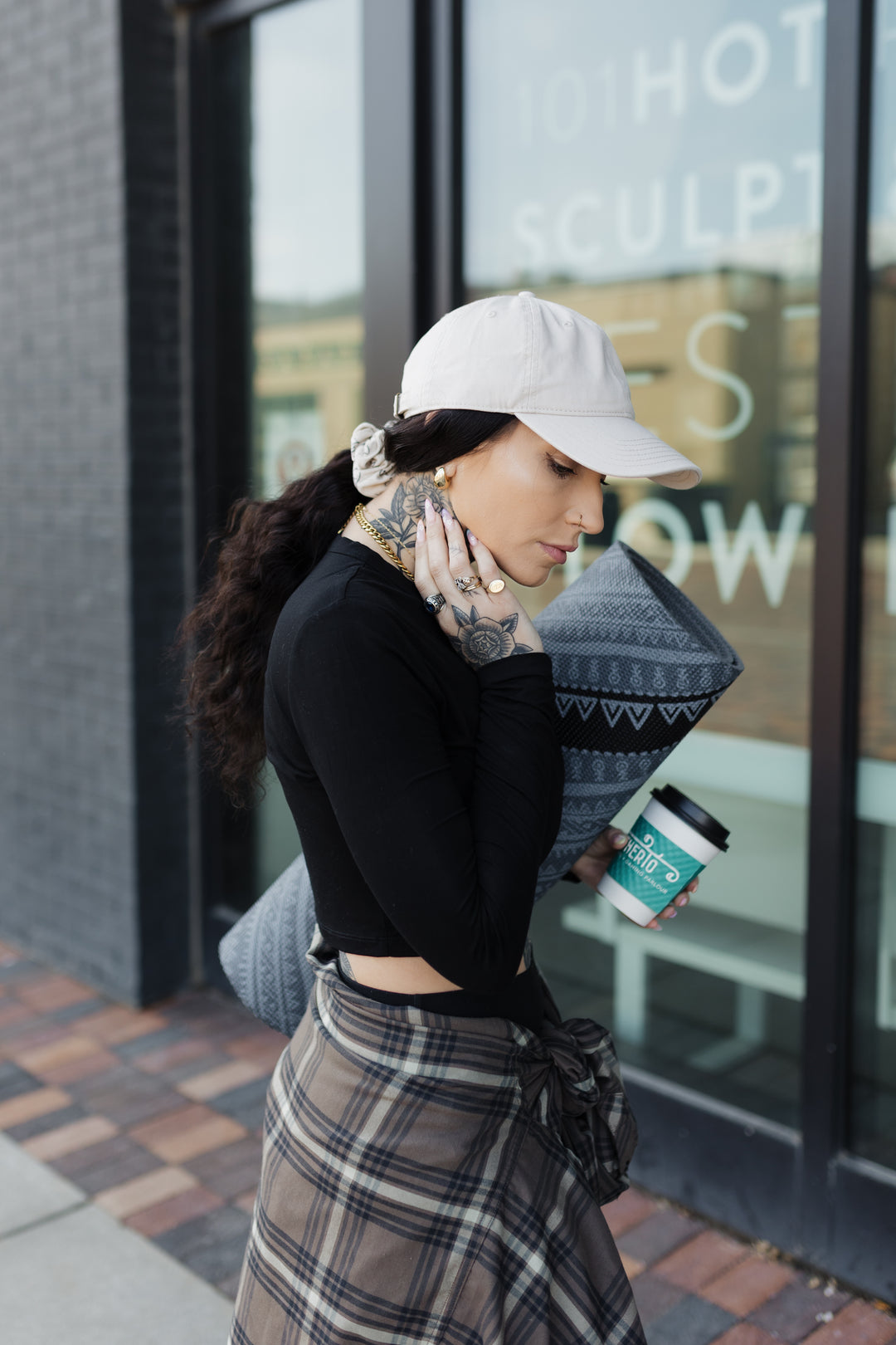 “Wavy Halle” Everyday Hat Wig 22” (choose your size)