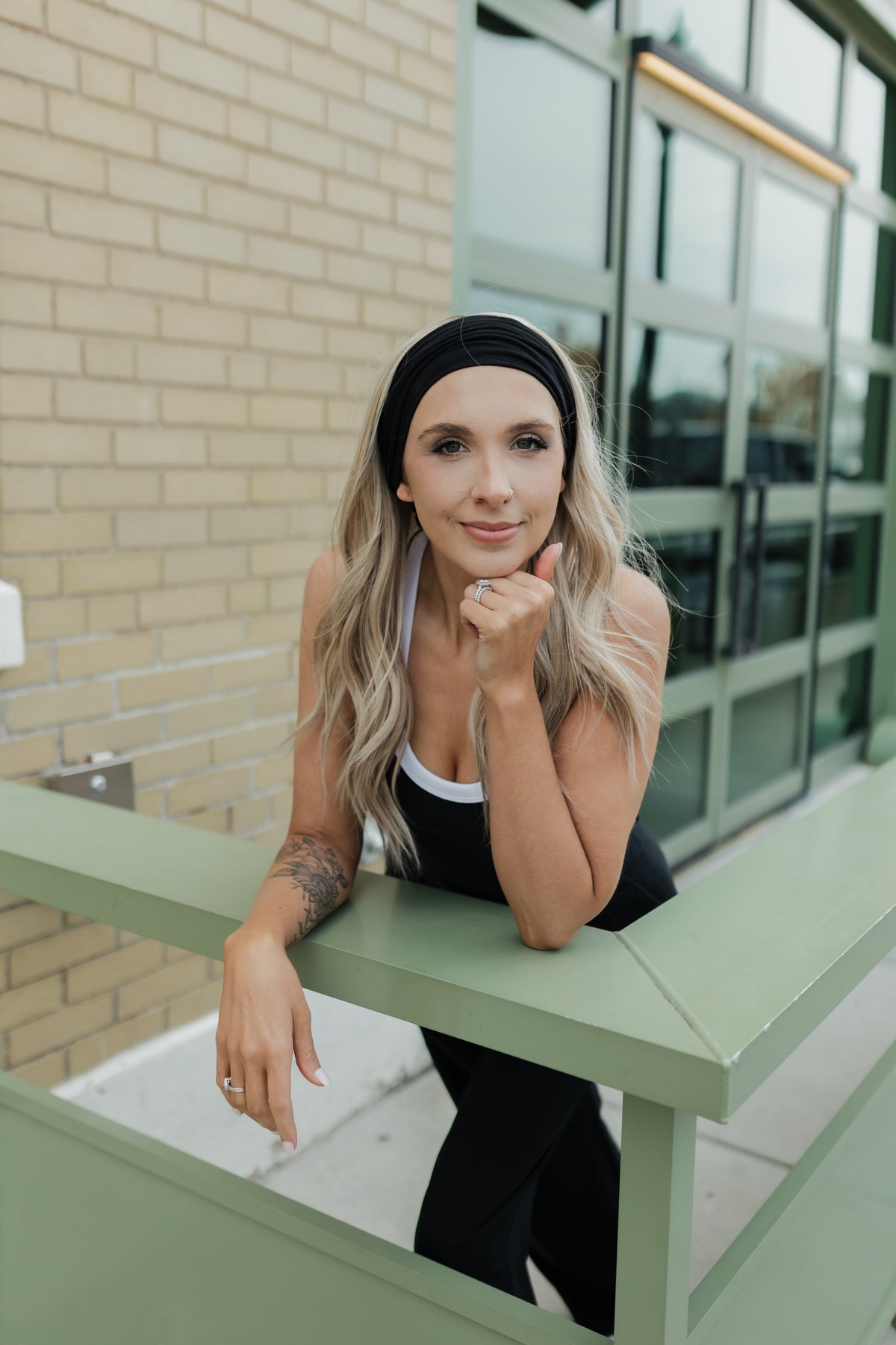<b>Erin</b><br><br> <l>Active Collection</l> <br> 22” Headband Wig
