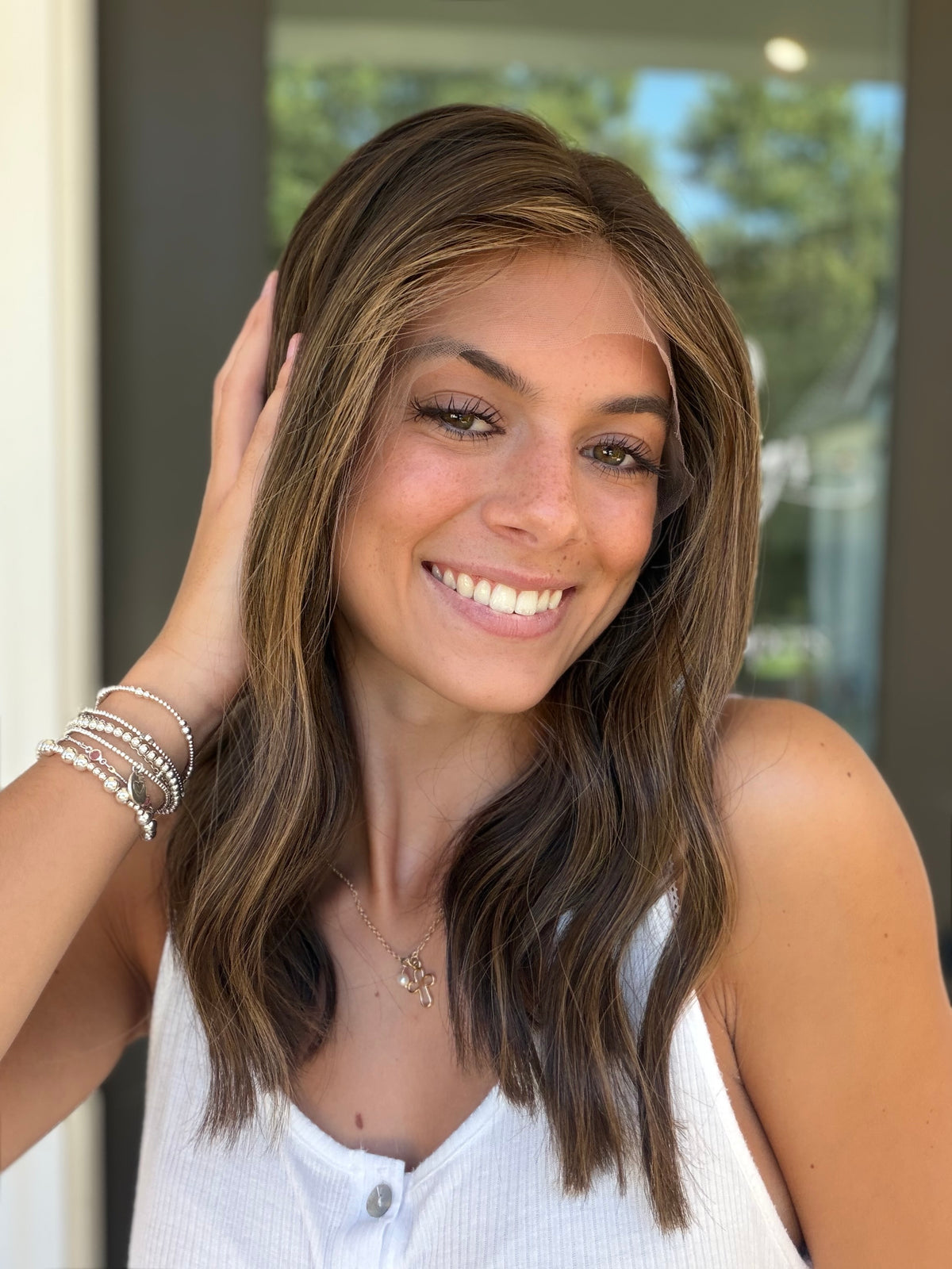<b>Lisa</b><br> <m>Signature Mongolian Collection</I> <br> 16” Lace Top Wig