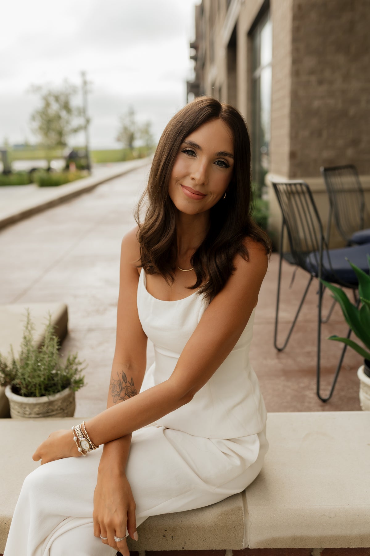 Bella (M) · 18” Lace Top Wig · Classic European