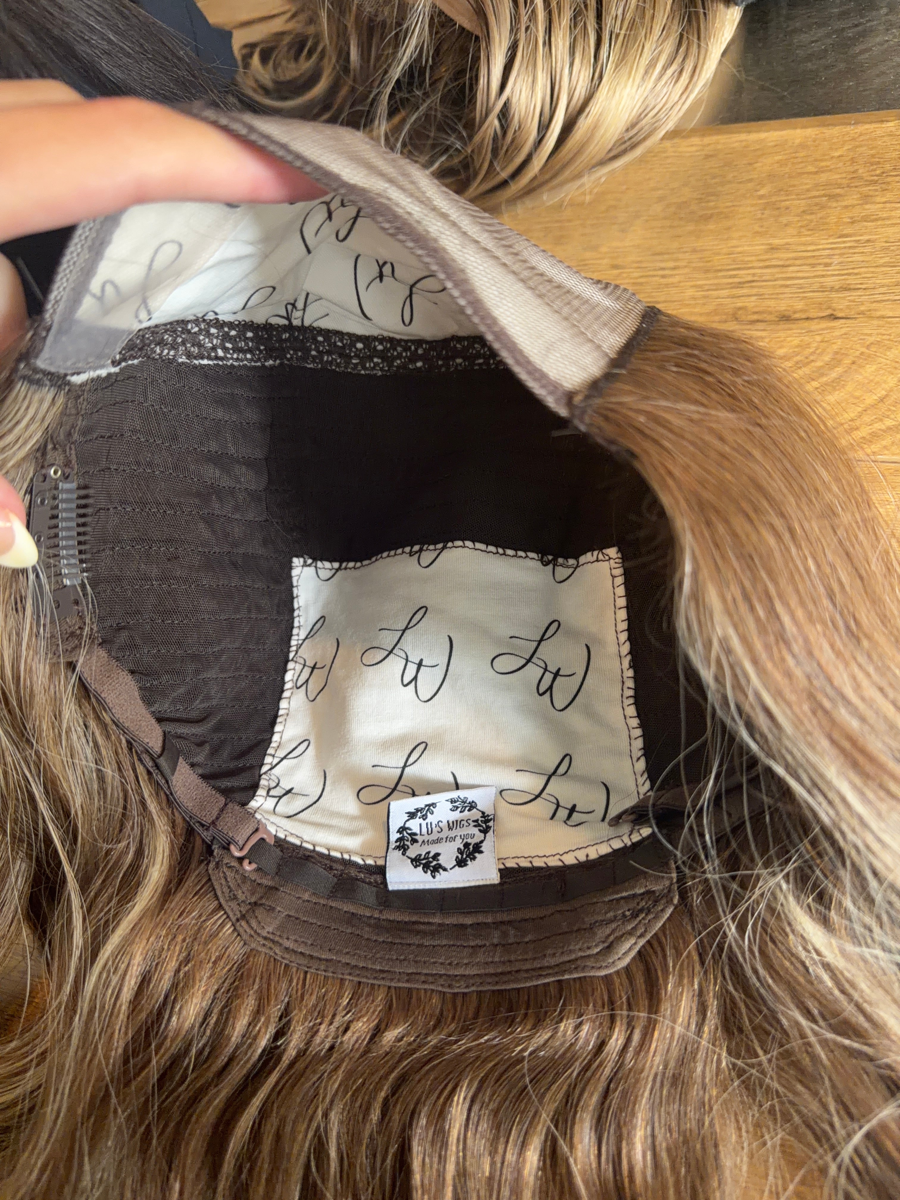 RESALE: SS-0003 “Kathy” Hat Wig (M) 22”