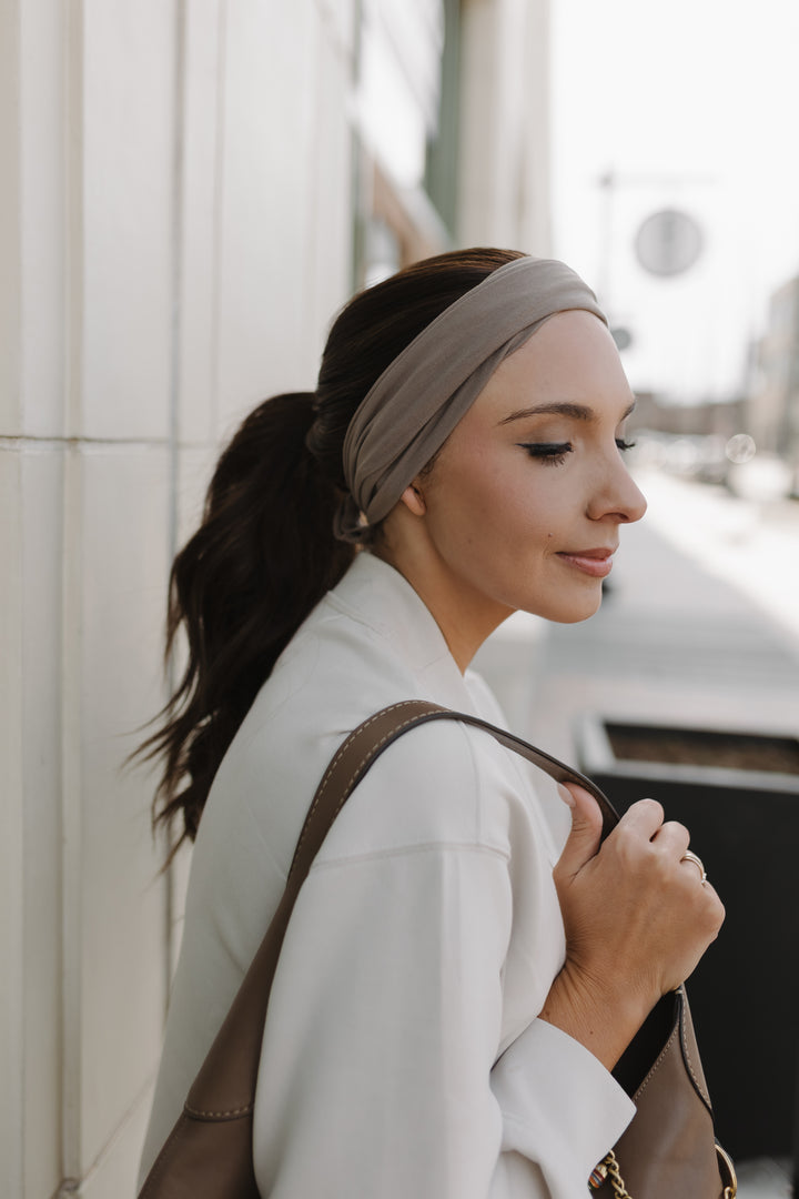 “Bonnie” Everyday Headband Wig 22” (choose your size)