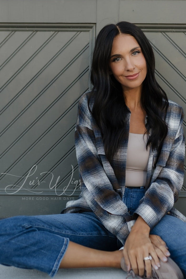 <b>CEO</b><br> <I>Essential Collection</I> <br> 20” Lace Top Wig