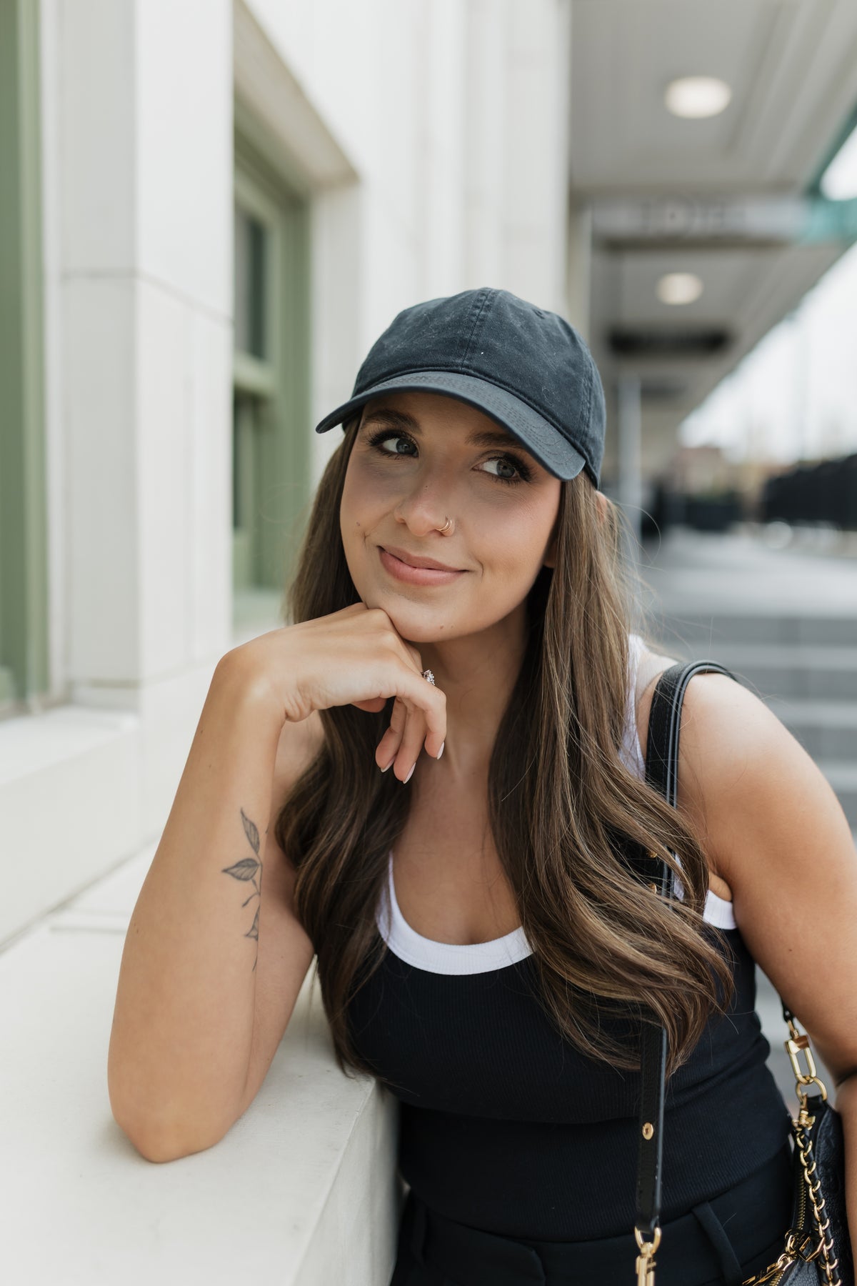 Tiffani · 22” Hat Wig · Active