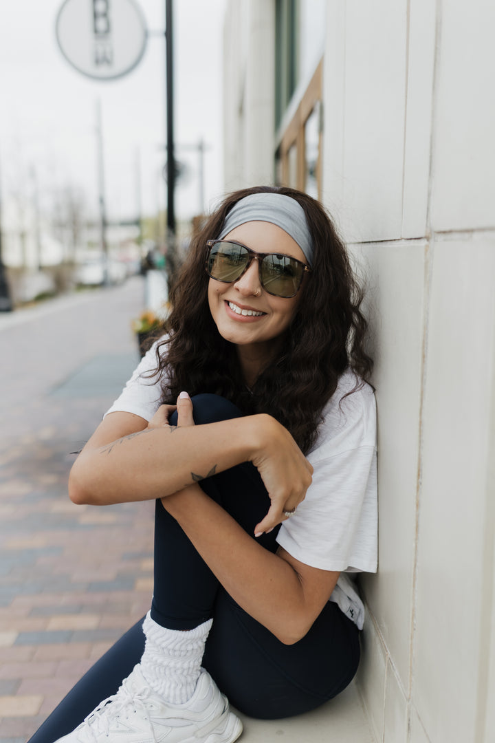 “Wavy Stephanie” Everyday Headband Wig 22” (choose your size)