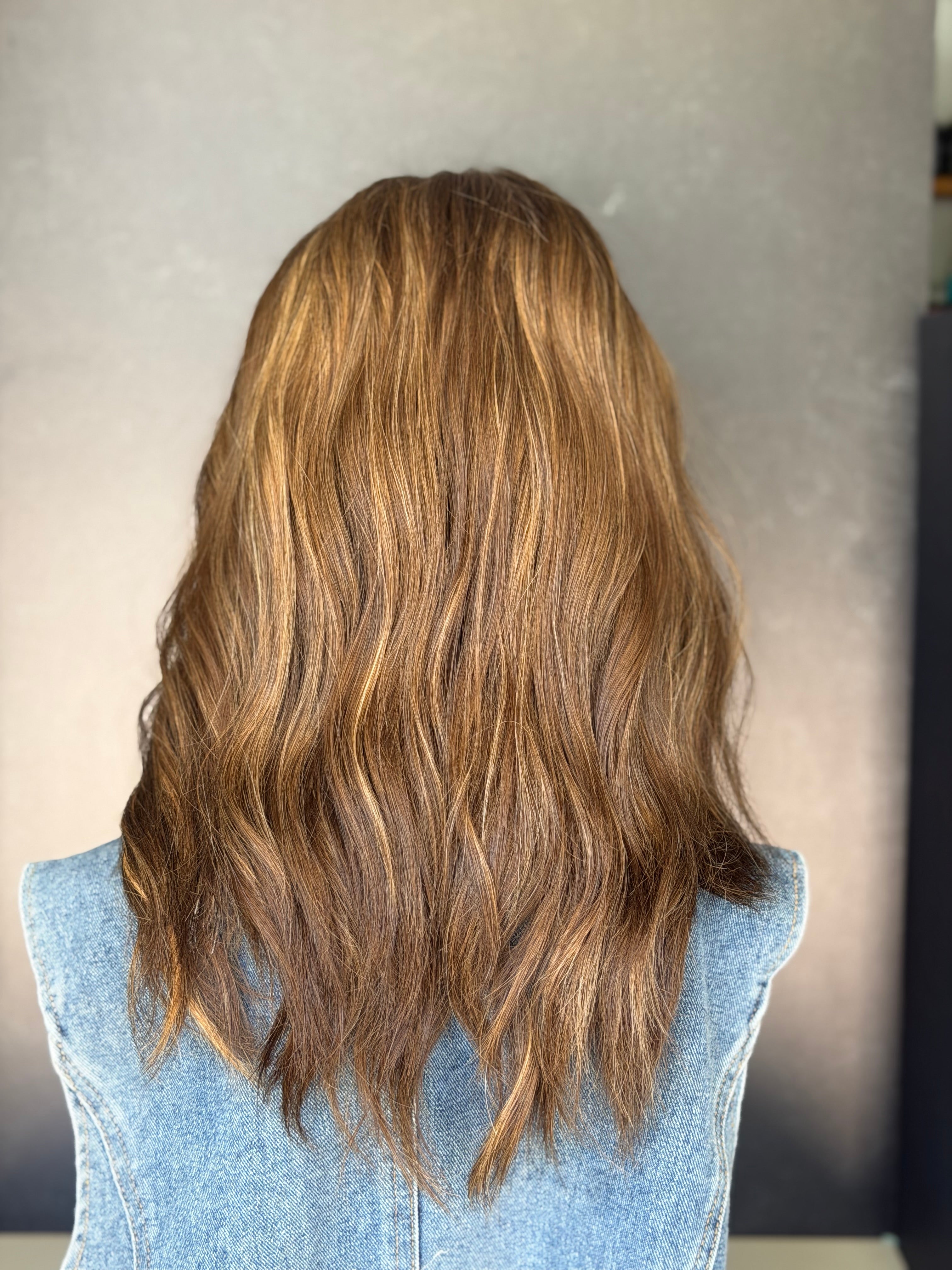 <b>Etta</b><br> <I>Signature Mongolian Collection</I> <br> 18” Lace Top Wig