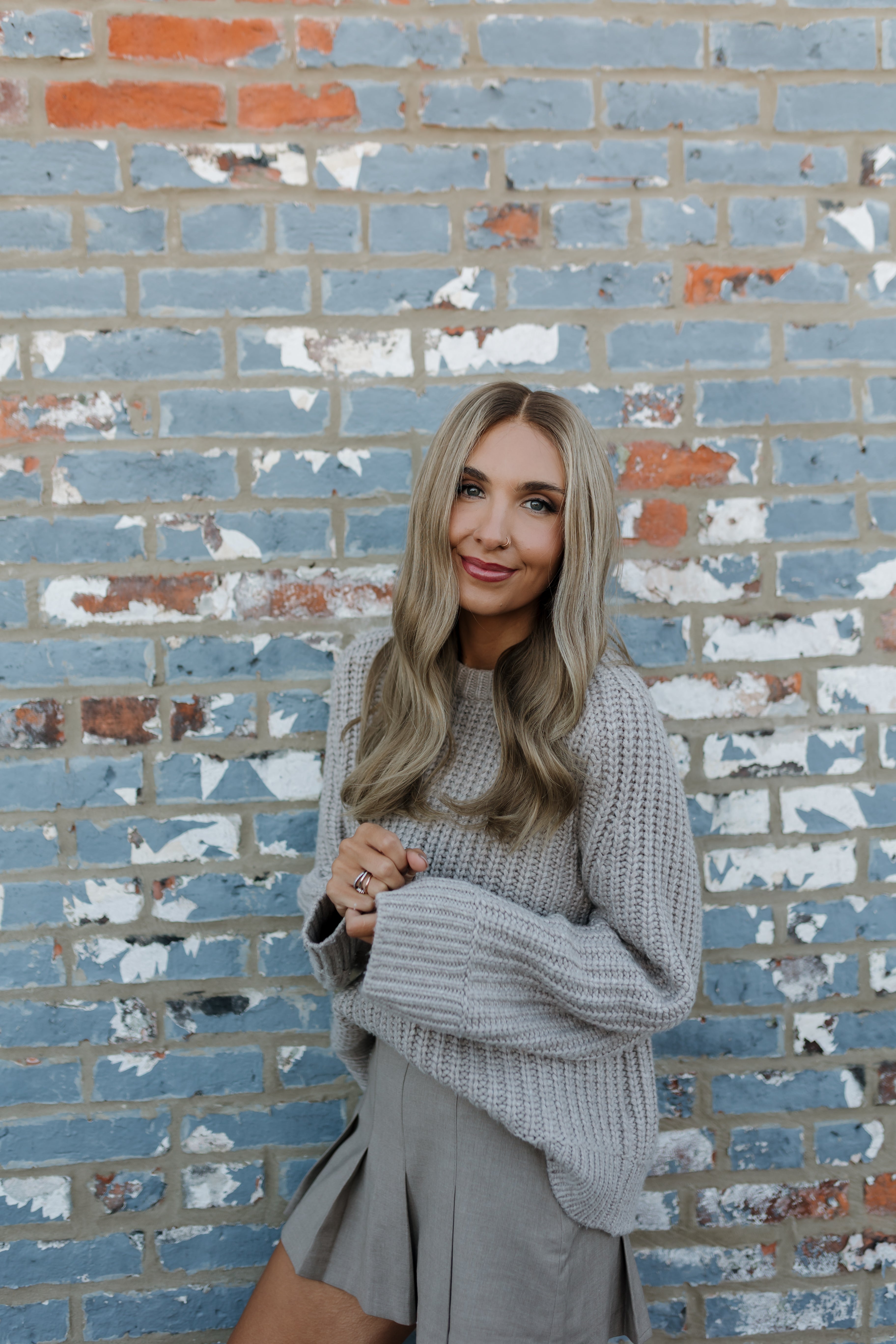 <b>Evangeline</b><br> <I>Essentials Collection</I> <br> 20” Lace Top Wig
