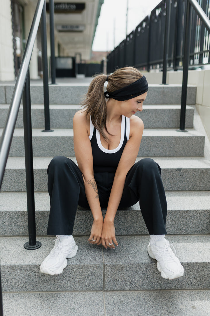 “Tiffani” Everyday Headband Wig 22” (choose your size)