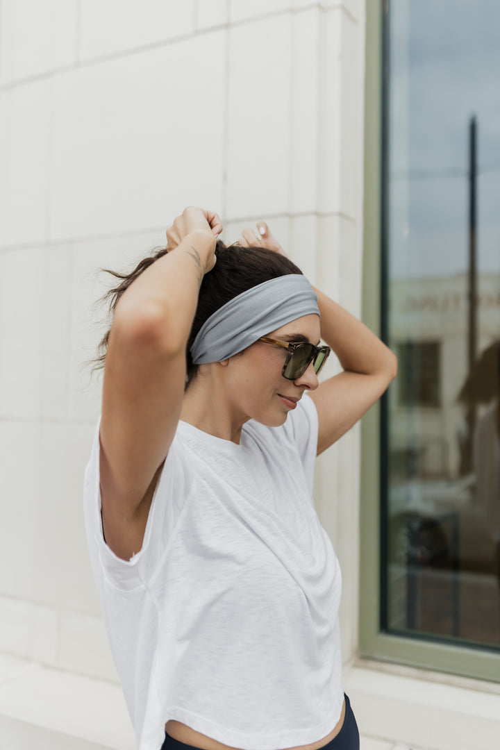 “Wavy Stephanie” Everyday Headband Wig 22” (choose your size)