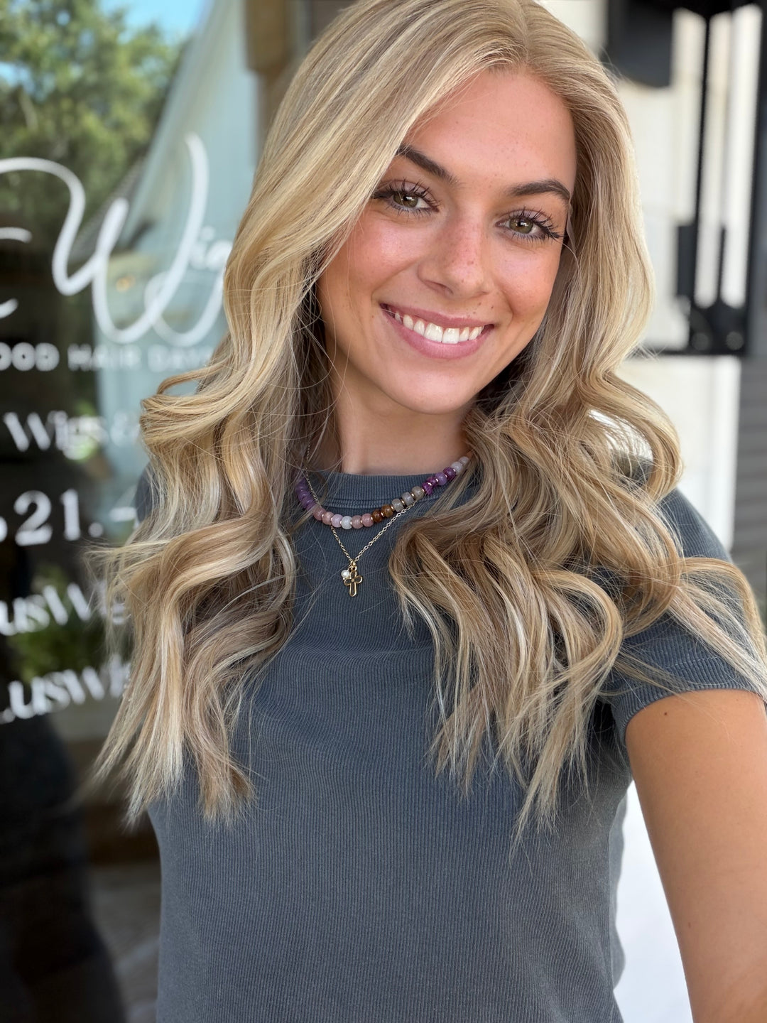 Anniston (XS) 22” Lace Top Wig