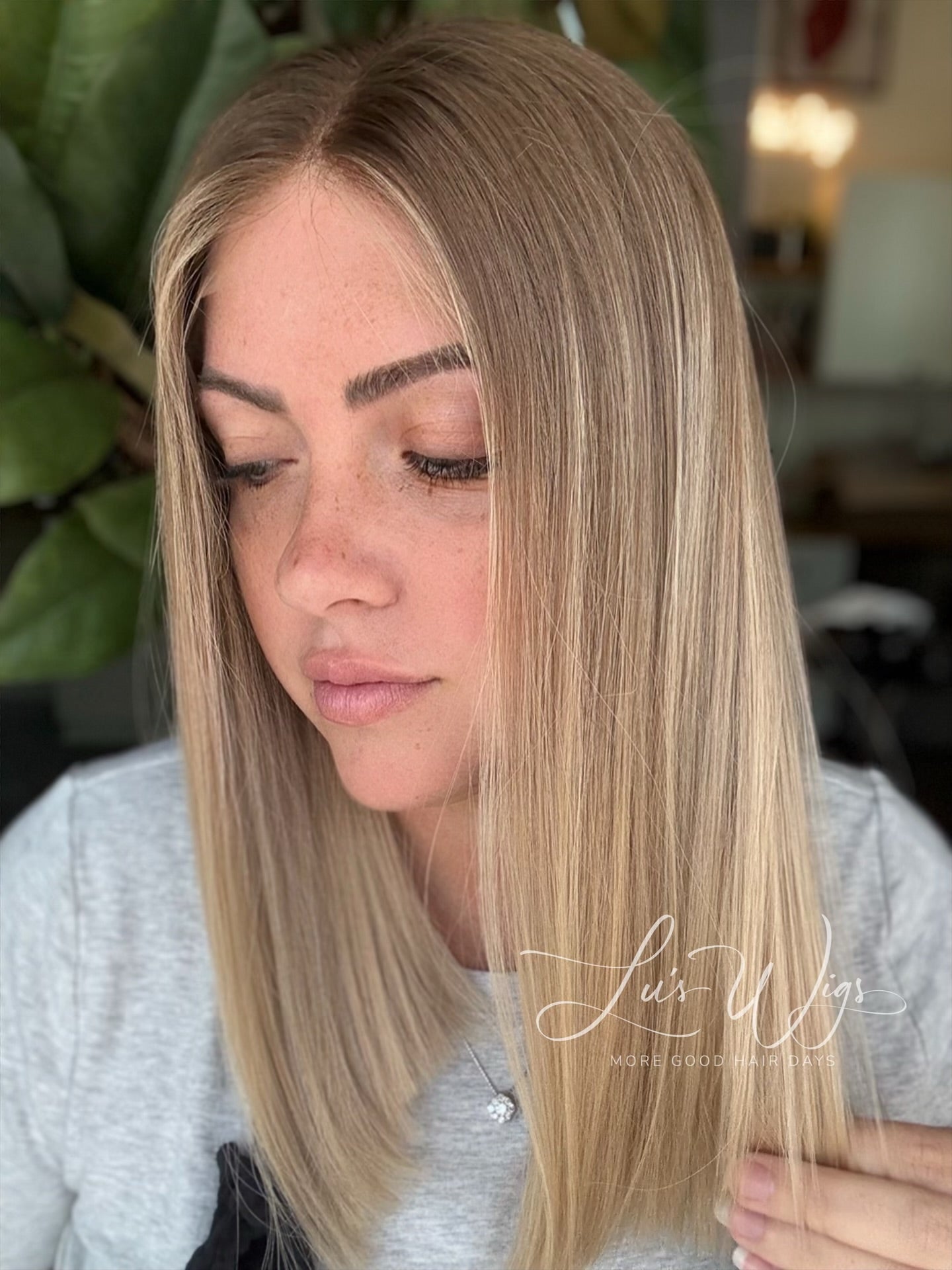 “Champagne Smoke” [M] 16” Lace Top Wig