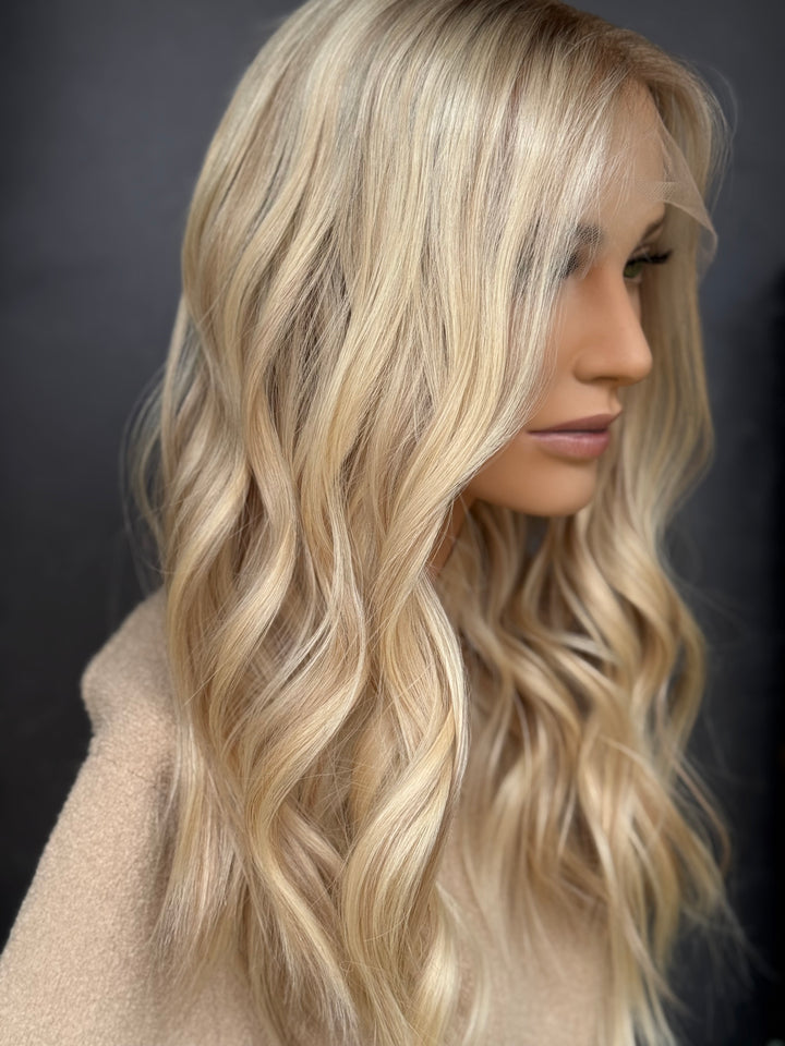 “Karli” [M] 20” Lace Top Wig