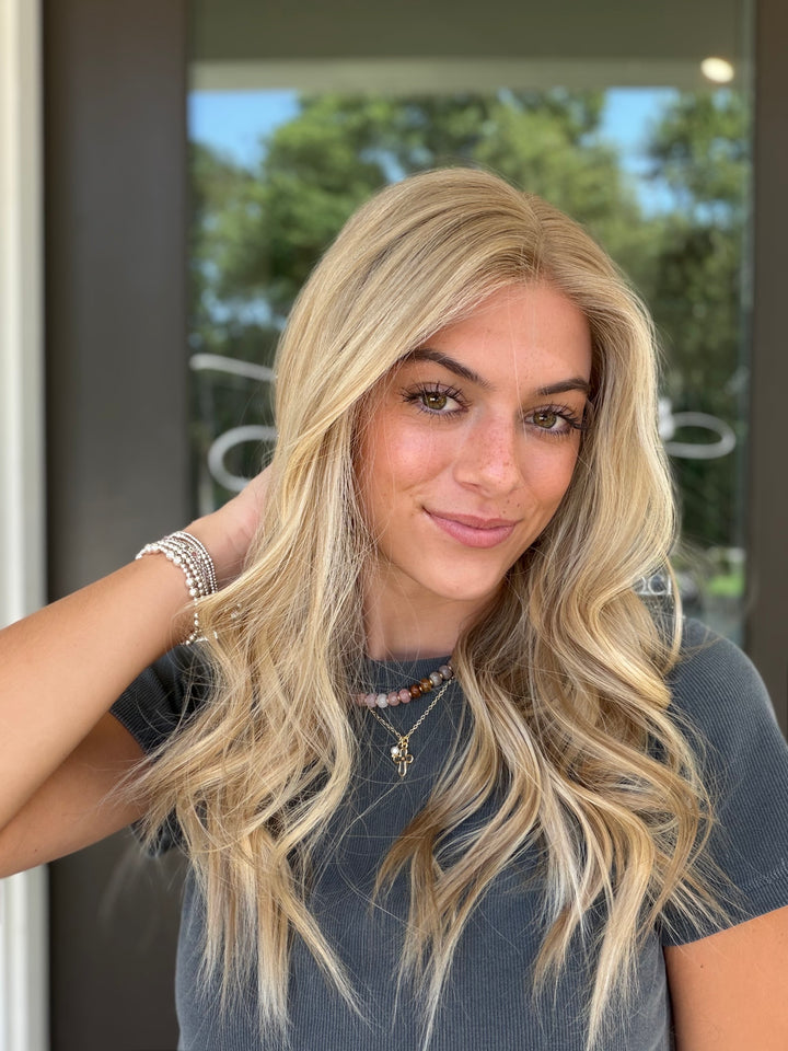 Anniston (XS) 22” Lace Top Wig