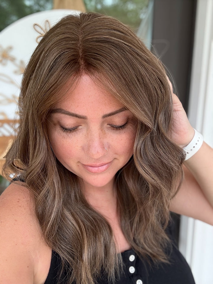 RESALE “Pippa” [M] 20” Lace Top Wig