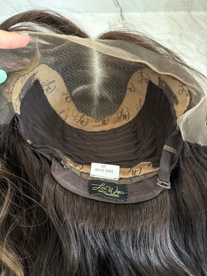 “Bree” (M) 22” Lace Top Wig