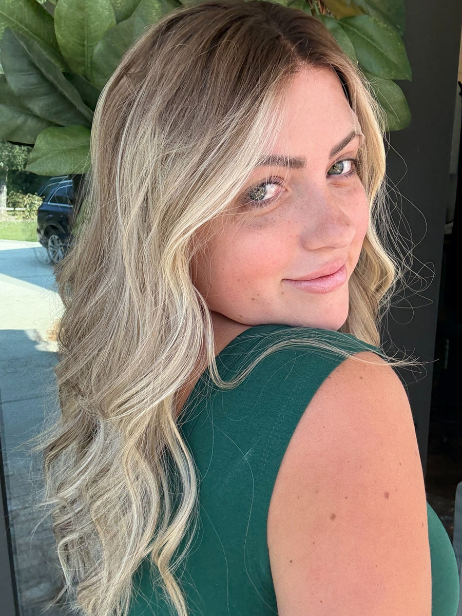 “Summer” [S] 22” Lace Top Wig