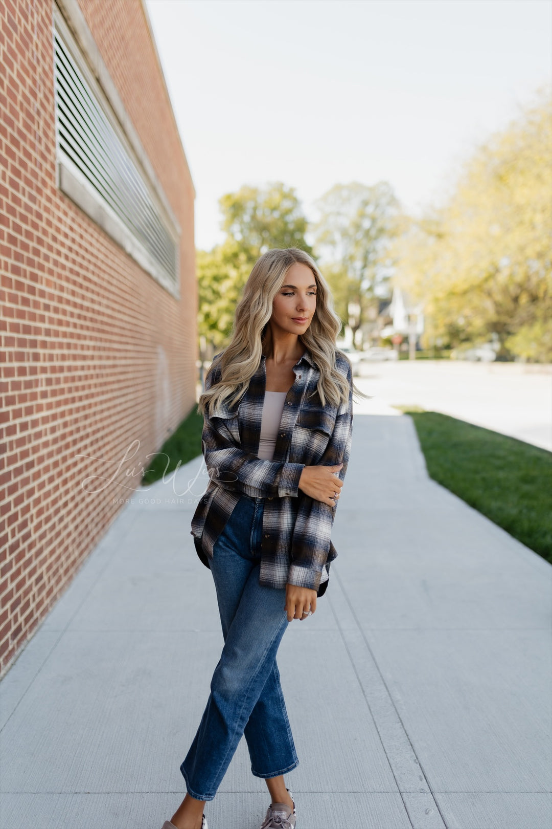 “Esme” [M] 20” Glam Lace Top Wig