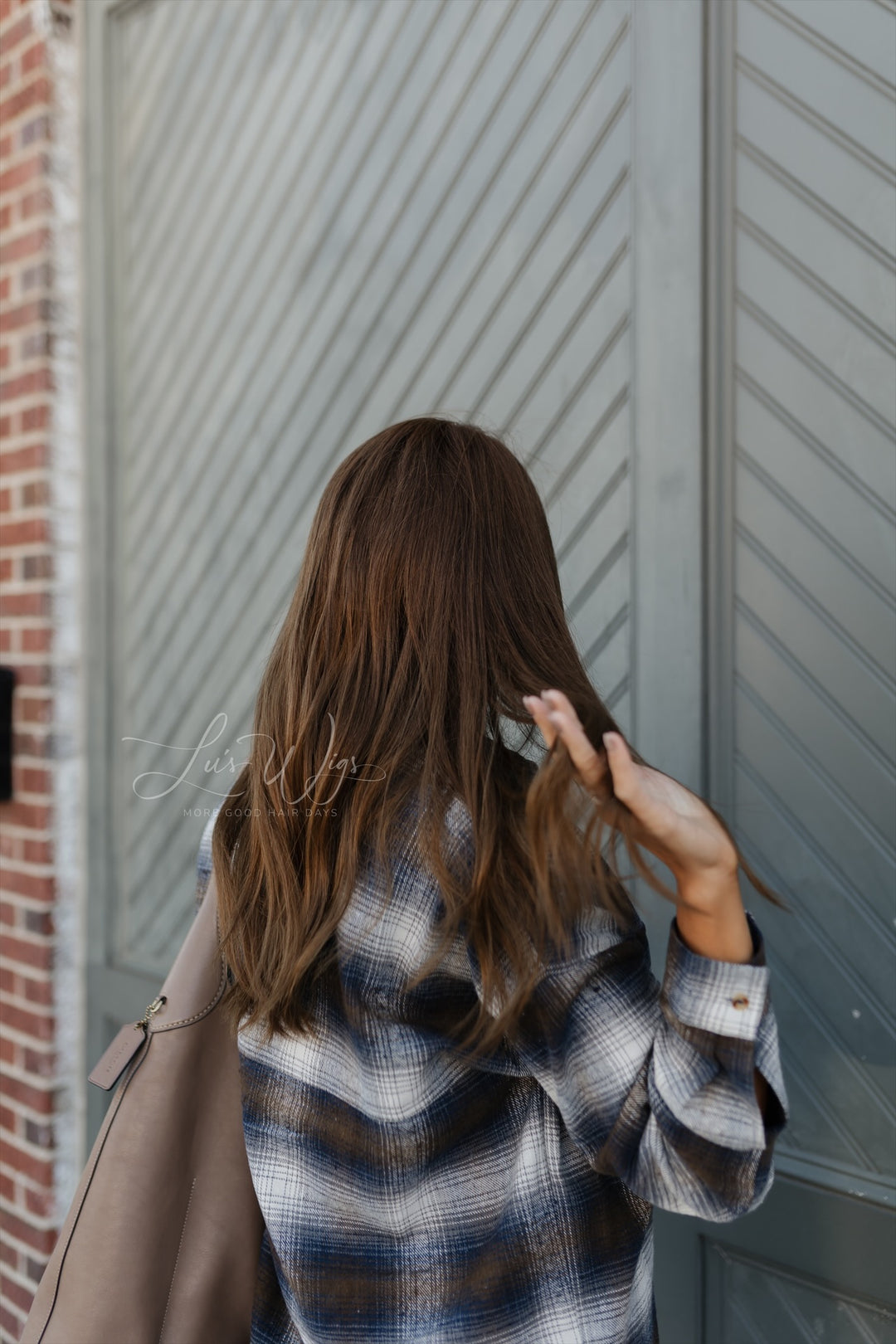 “Sienna” [M] 20” Glam Lace Top Wig