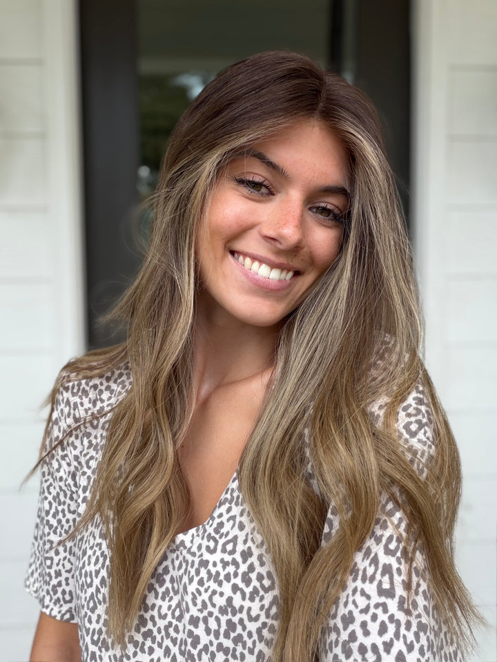 “Ella Langley” (L) 20” Lace Top Wig