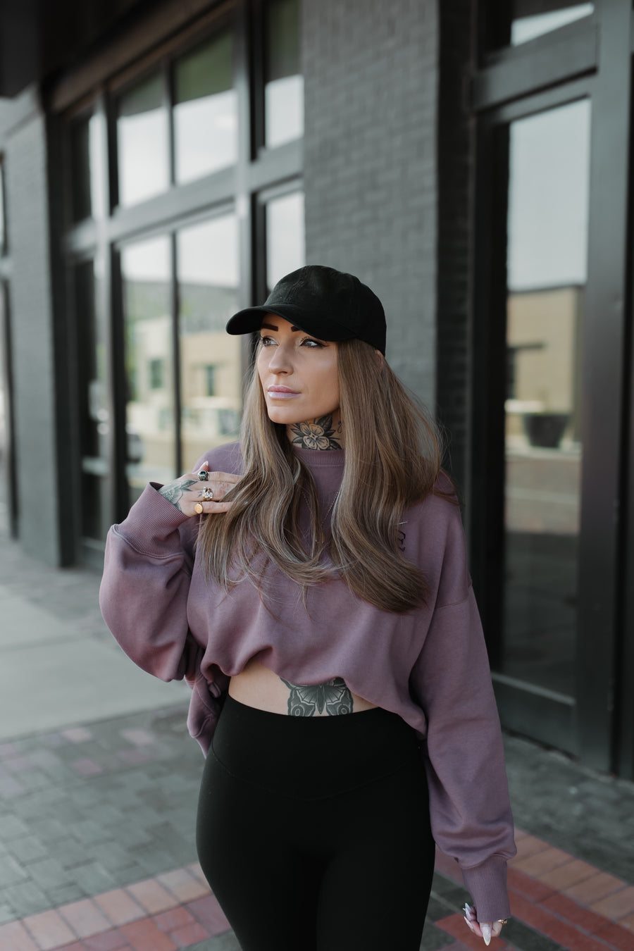 “Lacey” Everyday Hat Wig [M] 22”