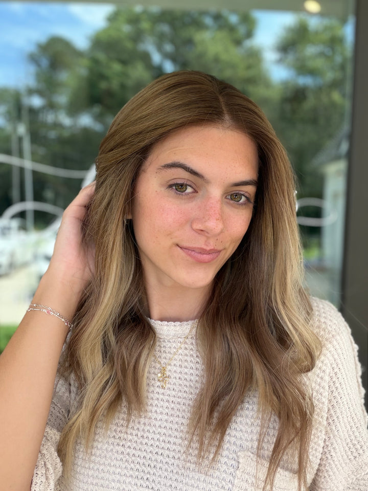 “B3012” (M) 18” Lace Top Wig