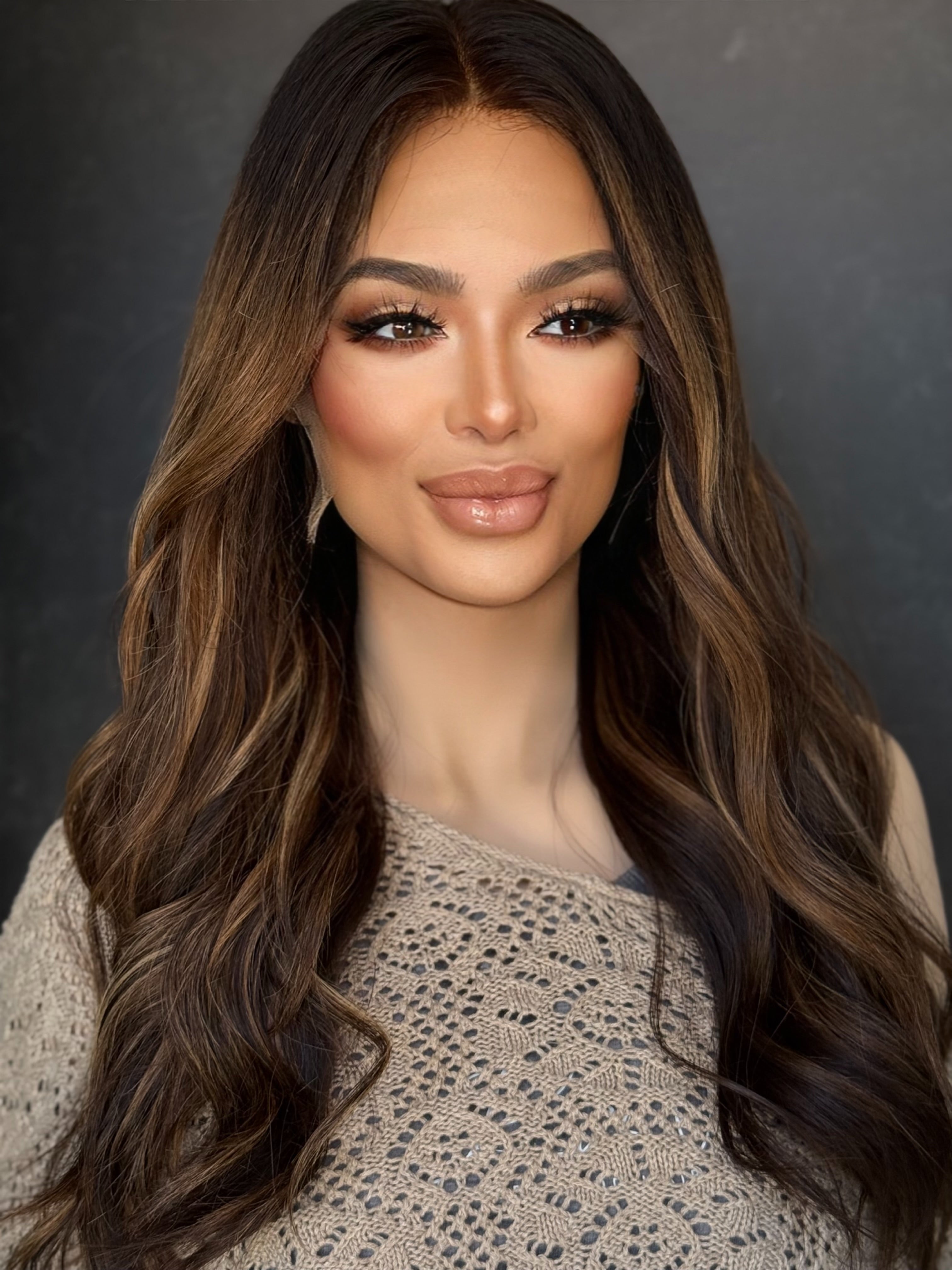“3B2705” [M] 22” Lace Top Wig