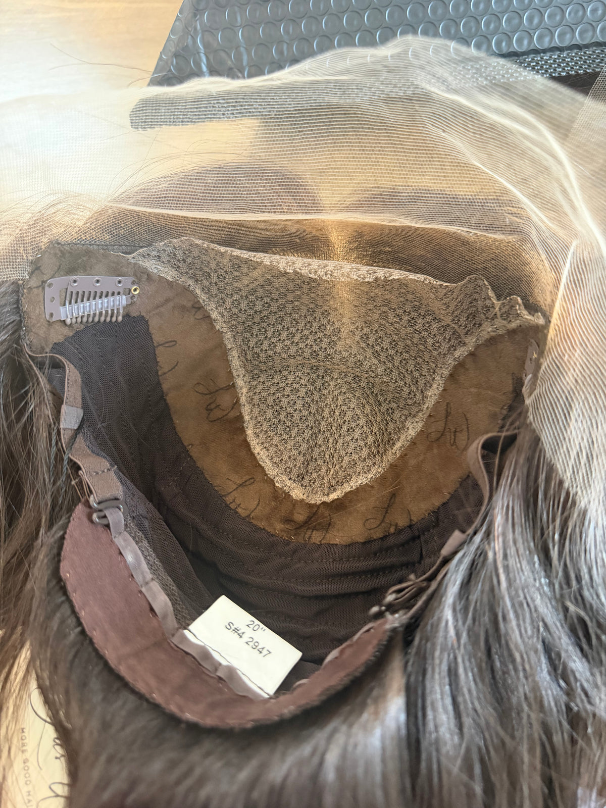 <b>Bella</b><br><u>xs</u> <br> <l> Classic European Collection </l> <br> 20” Lace Top Wig