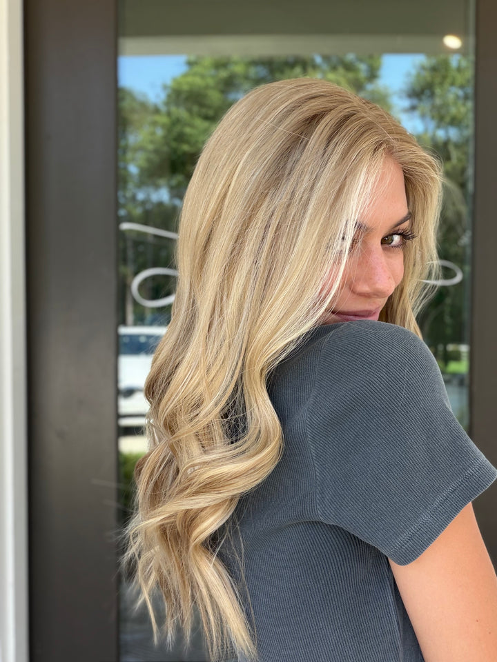 Anniston (XS) 22” Lace Top Wig