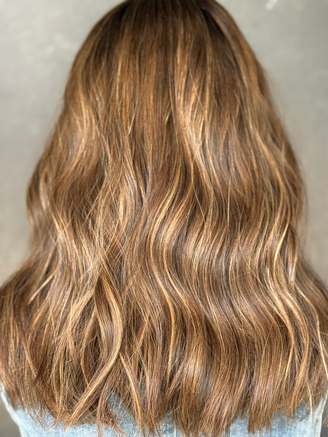 “Lisa” [M] 18” Lace top wig