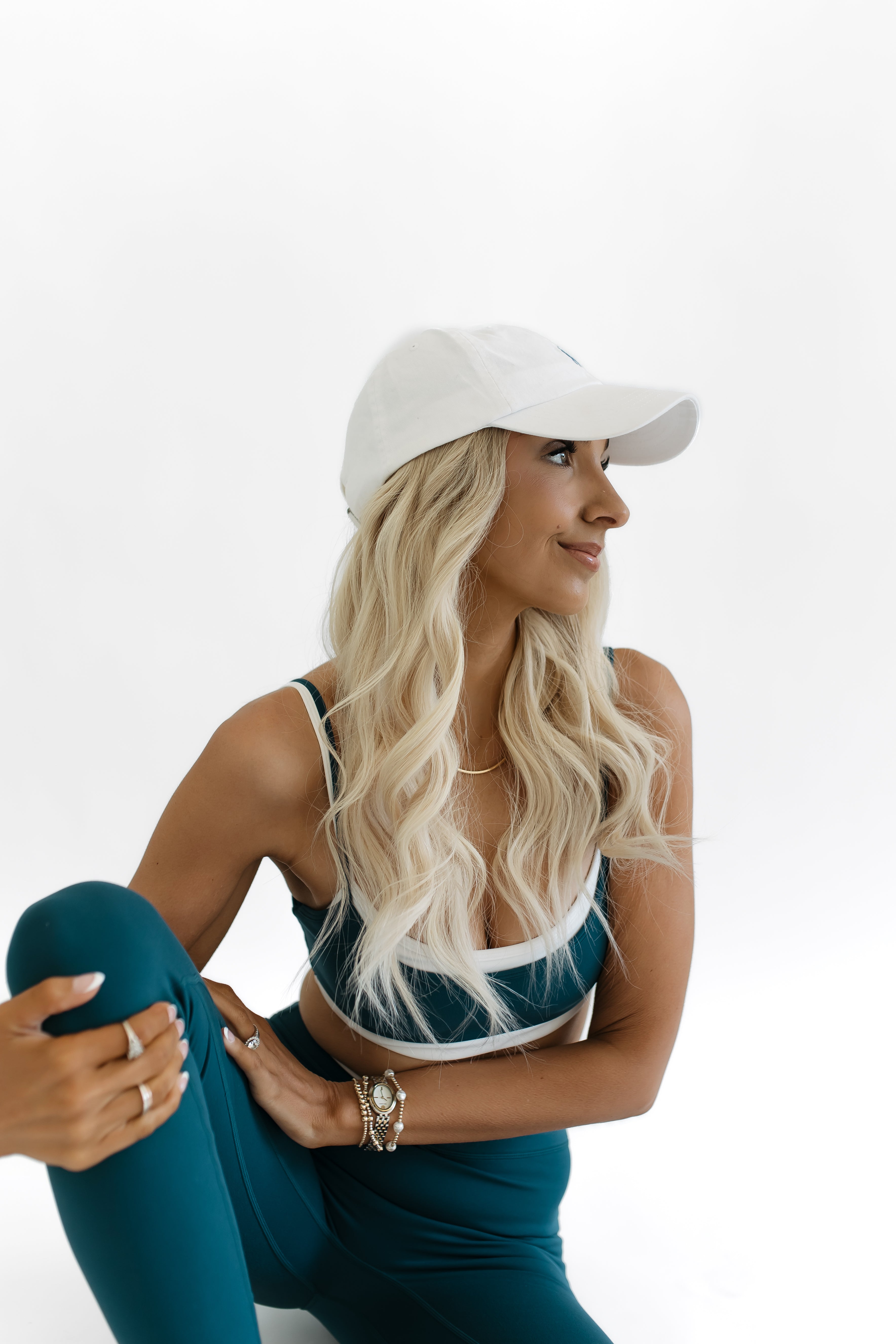 “Claire” Hat Wig