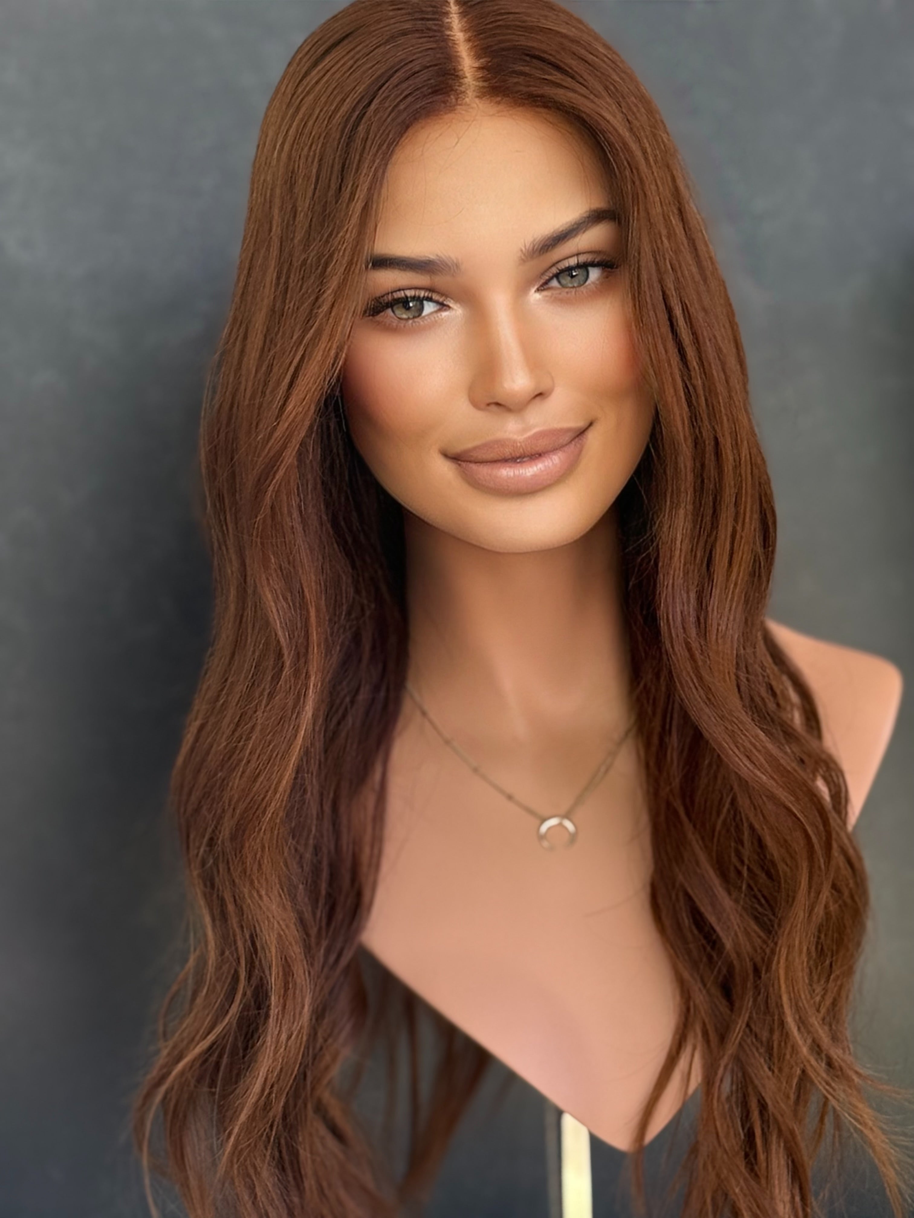 Zoey [M] 22” Glam Collection Wig