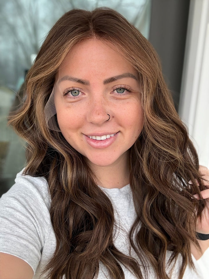 “Ella” [L] 22” Lace Top Wig