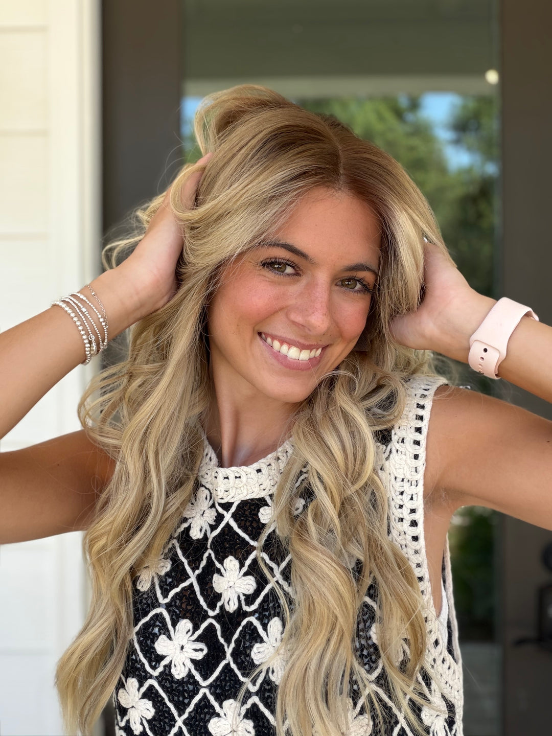 “B3008” (M) 24” Lace Top Wig