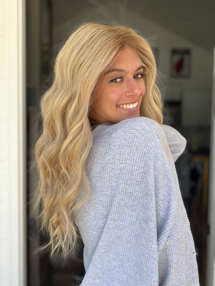 “Rachel” 21” Lace Top Wig (S)