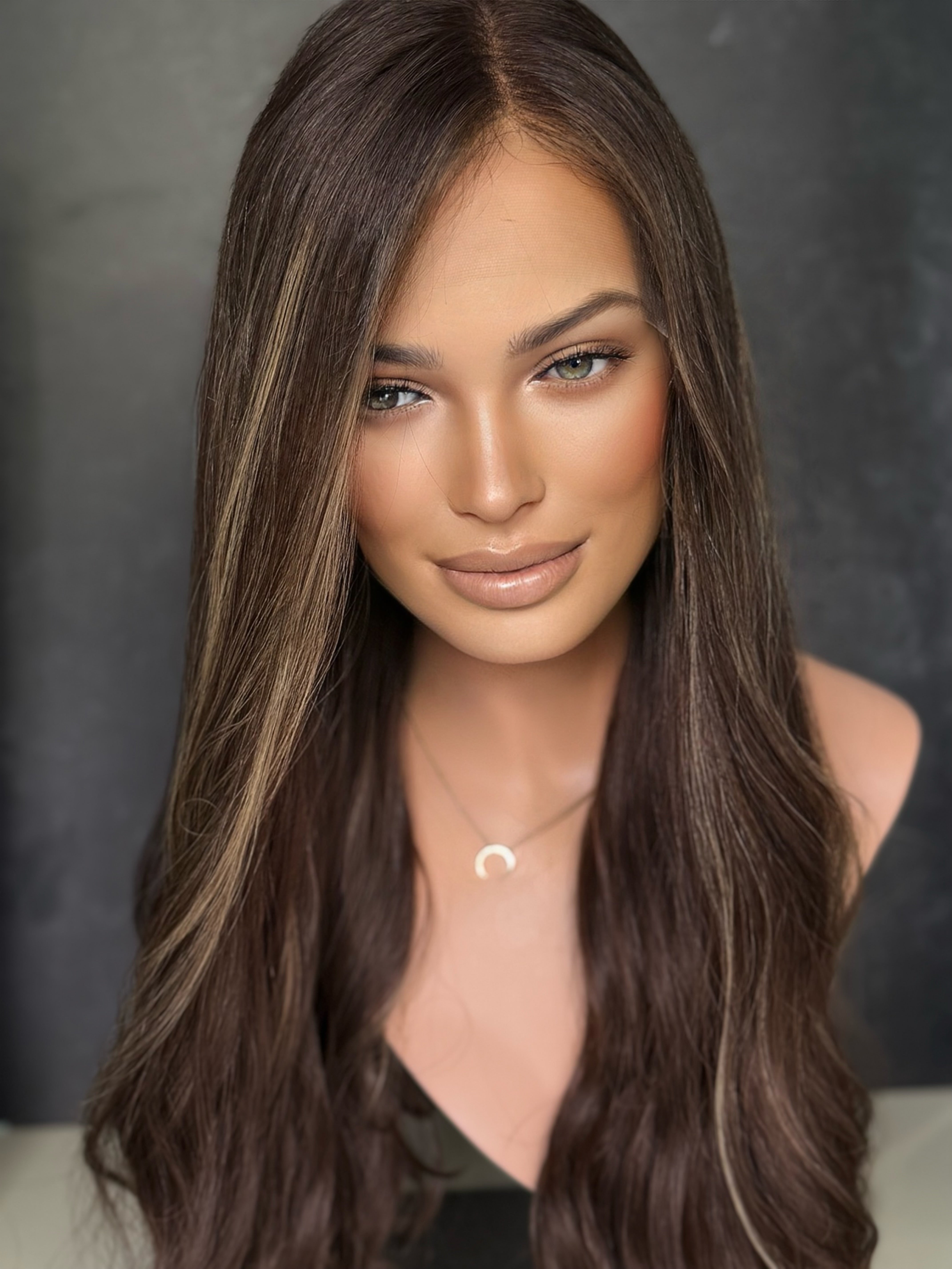“LT2793” [M] 23” Euro lace top wig
