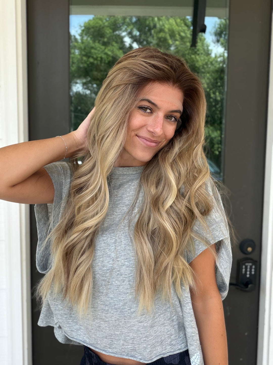 “B3009” (L) 24” Lace Top Wig