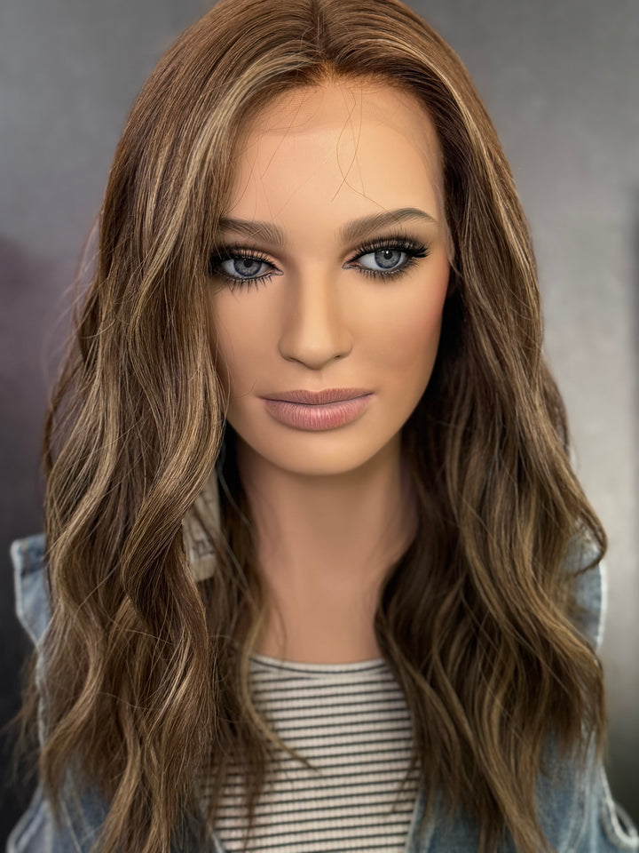 “4b2825” 18” [L] Lace Top Wig