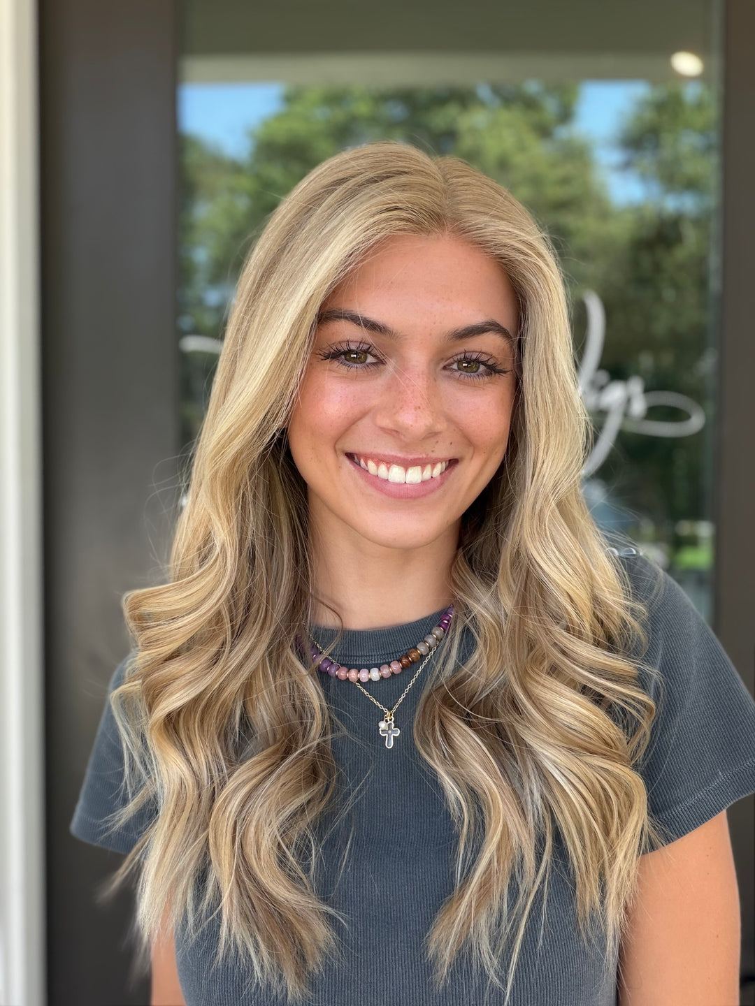 Anniston (XS) 22” Lace Top Wig