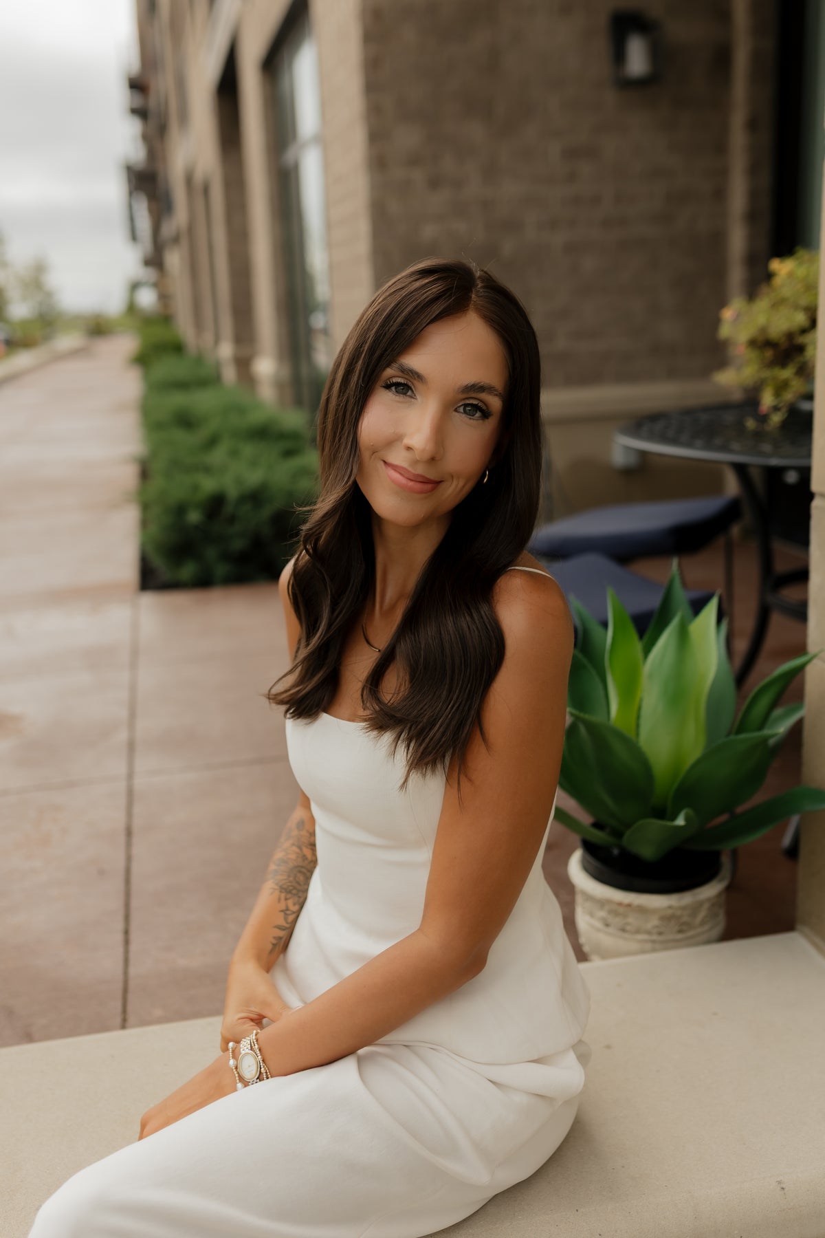 <b>Bella</b><br><u>xs</u> <br> <l> Classic European Collection </l> <br> 20” Lace Top Wig