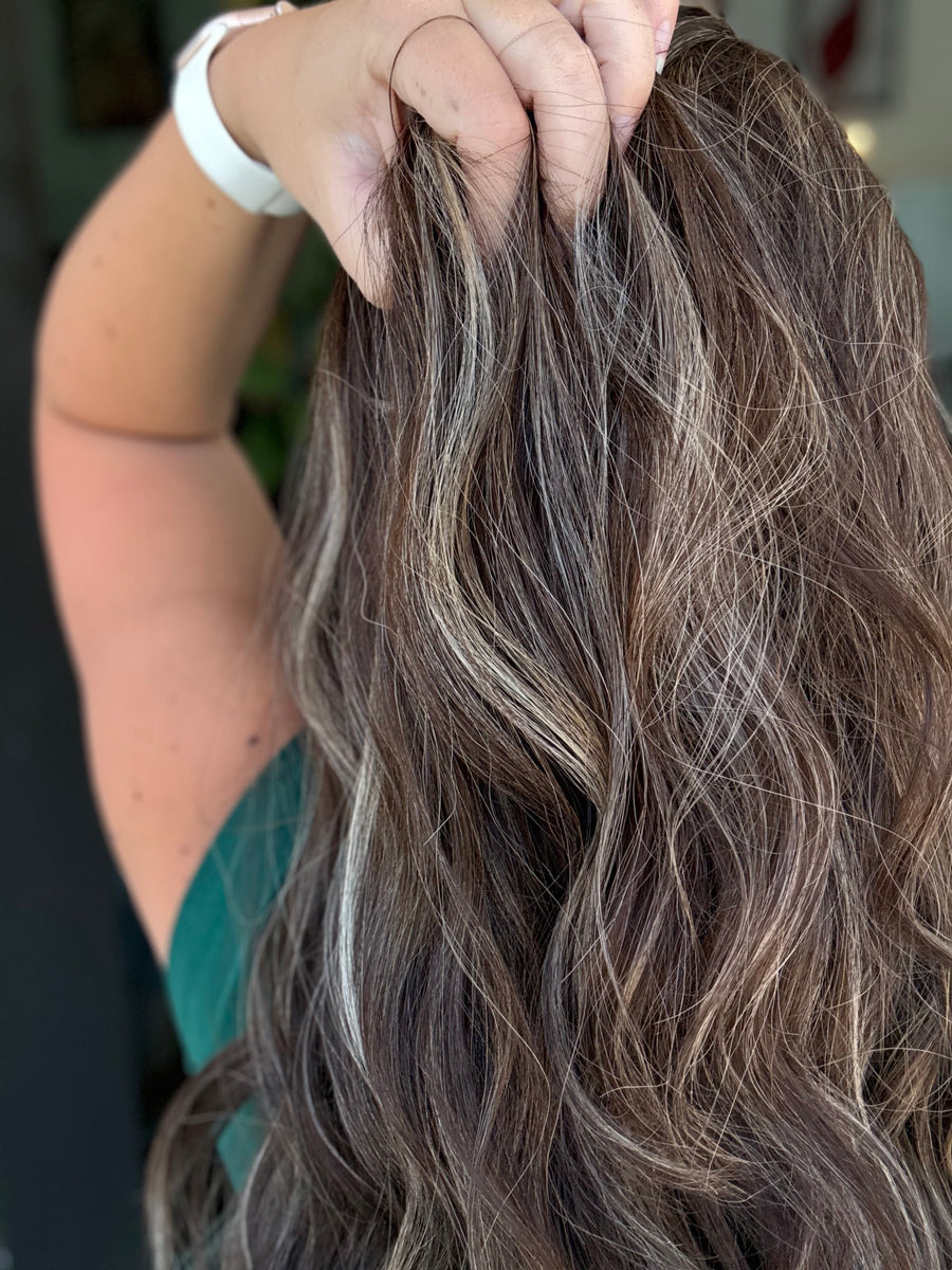 “4b2632” [M] 24” Lace Top Wig