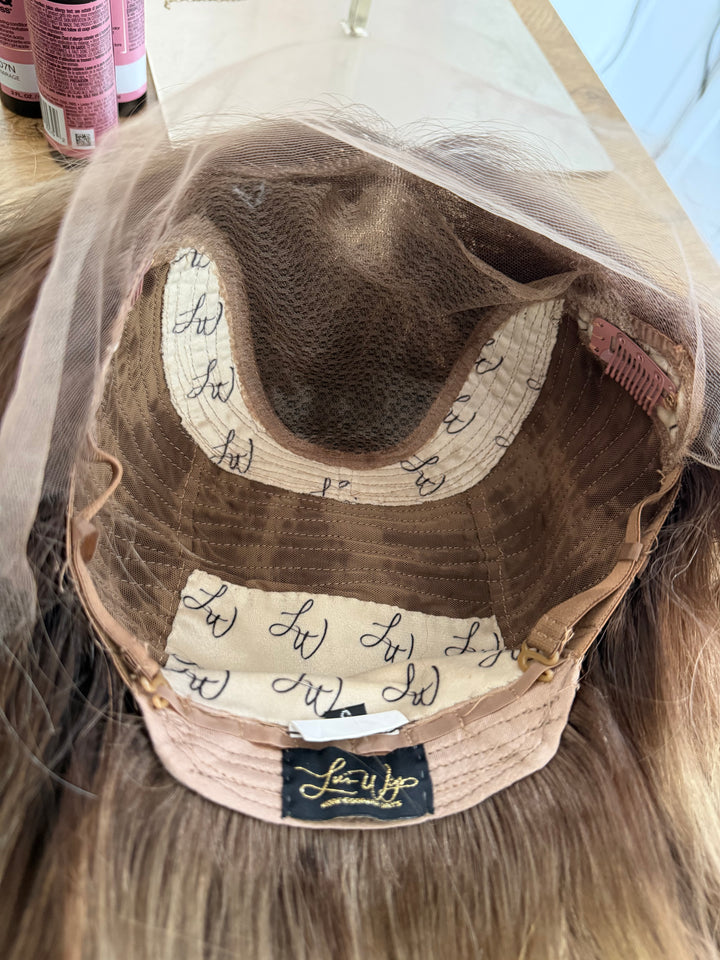 “B3007” (S) 24” Lace Top Wig