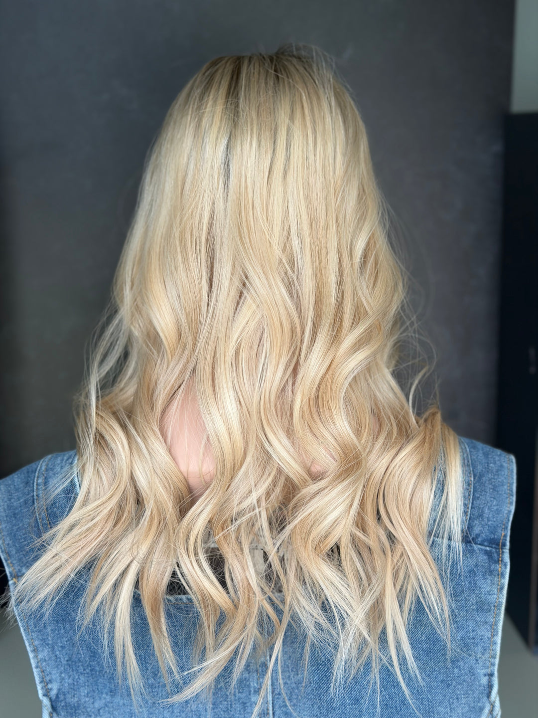 Ray [8x8] 20” Closed Lace Top Topper