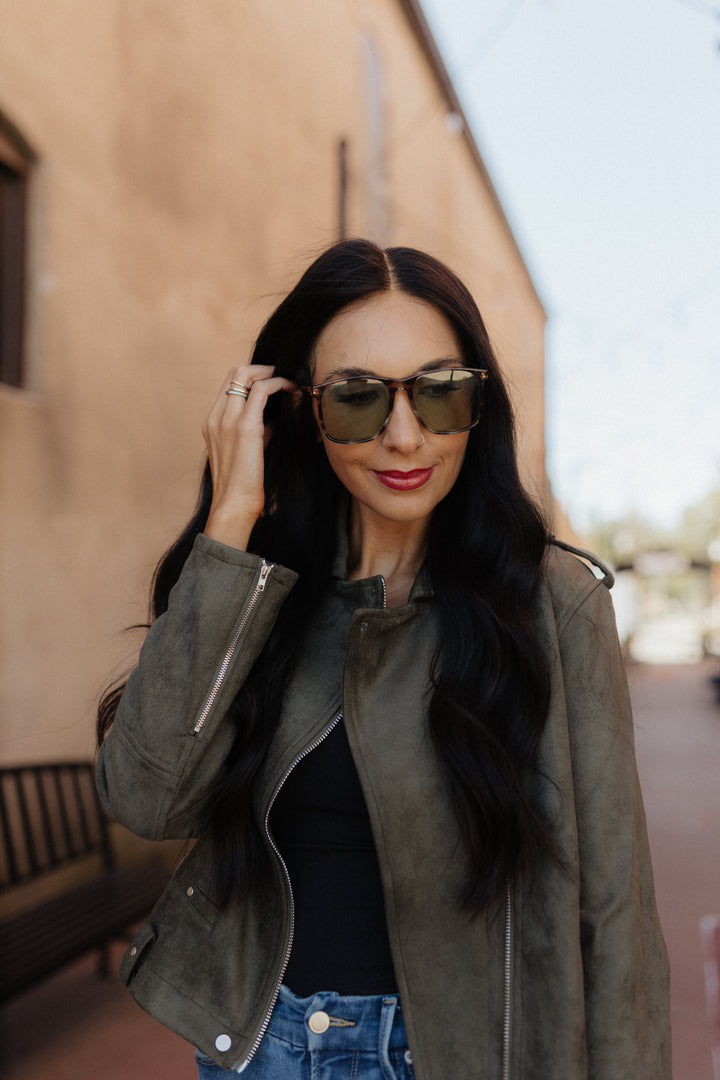 <b>So Polished</b><br> <I>Essentials Collection</I> <br> 24” Lace Top Wig