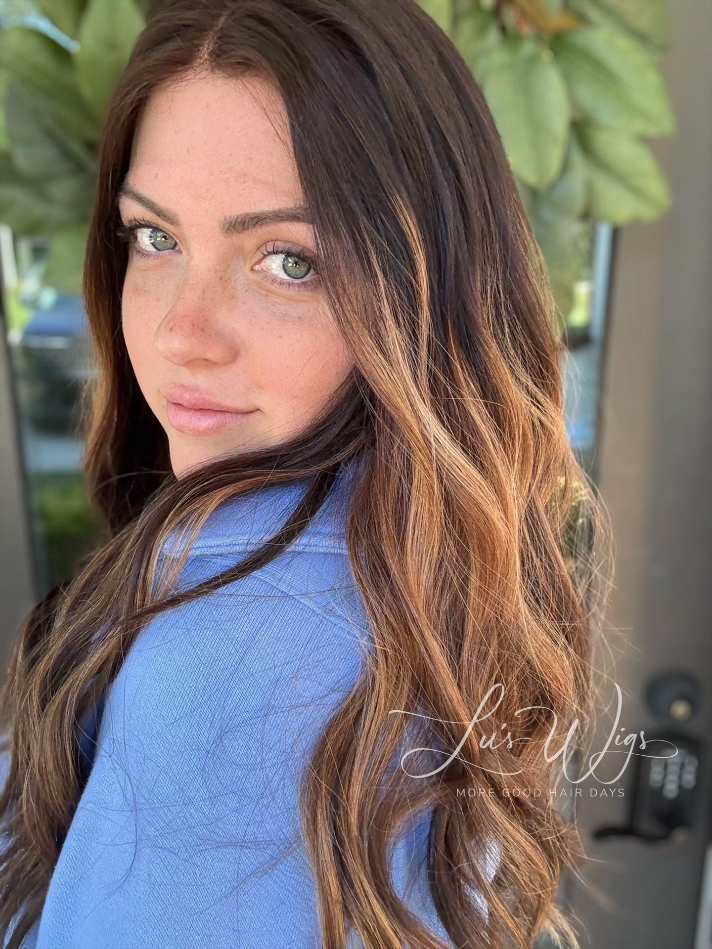 “Caramel brûlée” [M] 23” Euro lace top wig