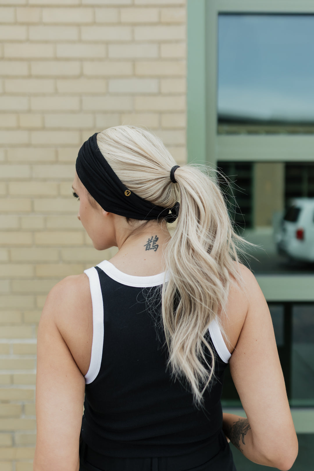 “Erin” Everyday Headband Wig 22” (choose your size)