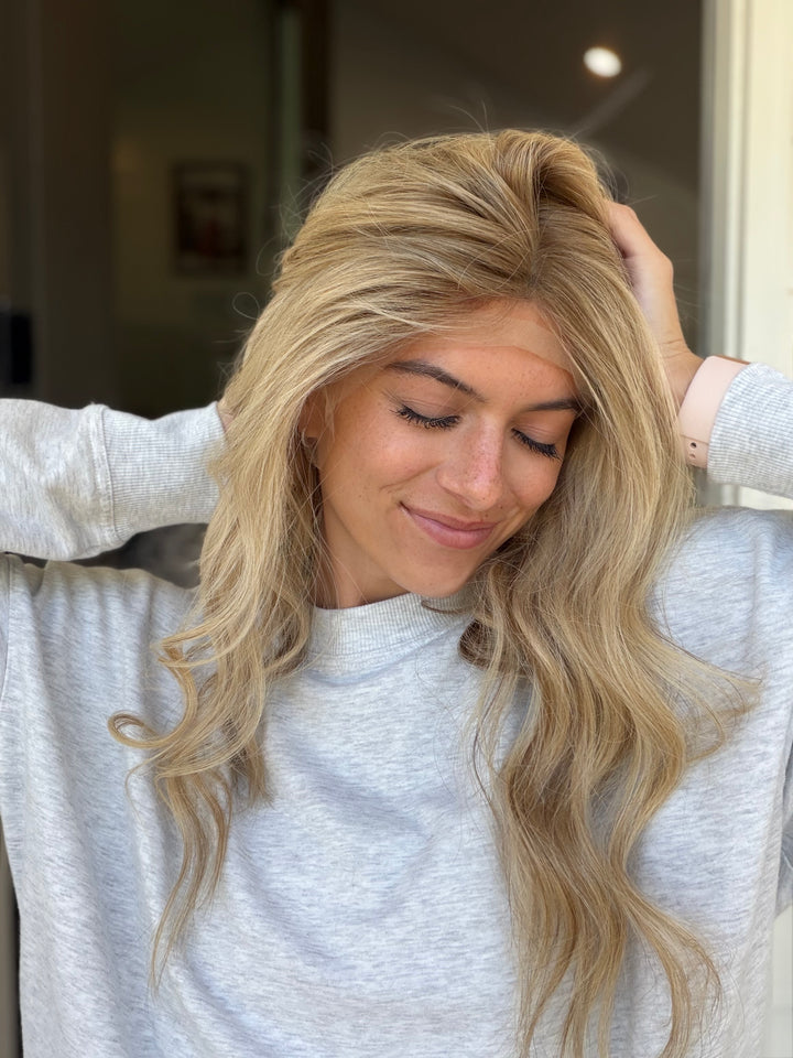 “Rachel” [M] 18” Lace Top Wig