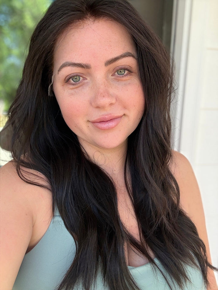“Jordyn” [M] 22” Lace Top Wig