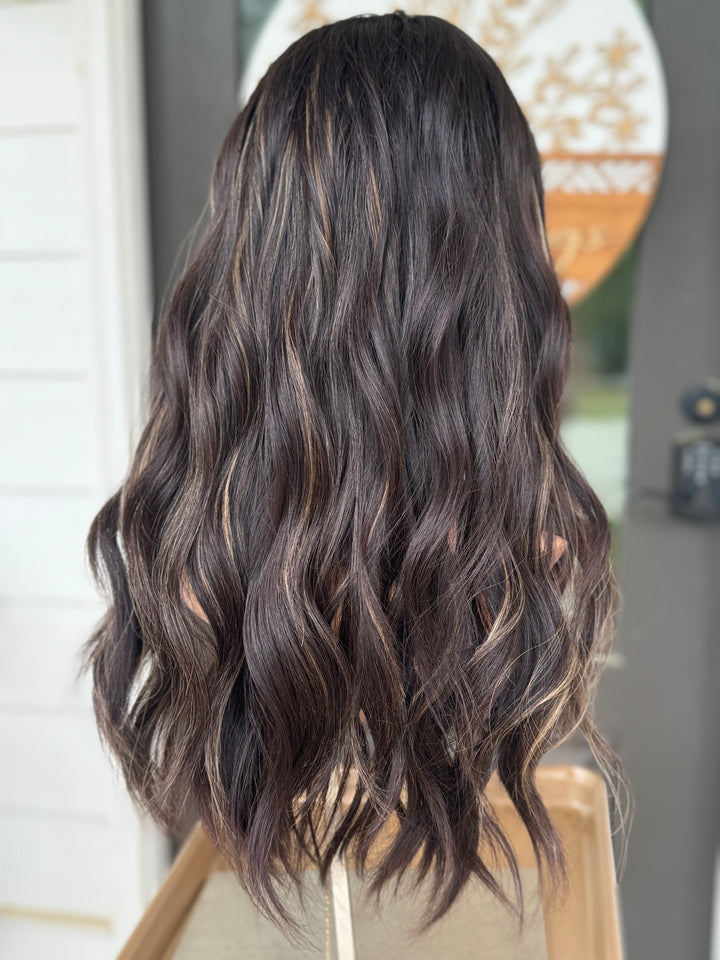 “3B2702” [XS] 22” Lace Top Wig